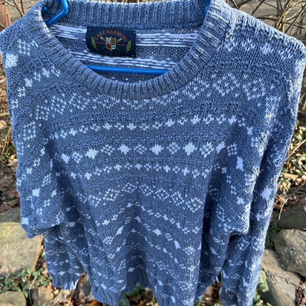 Lake Harmony USA sweater